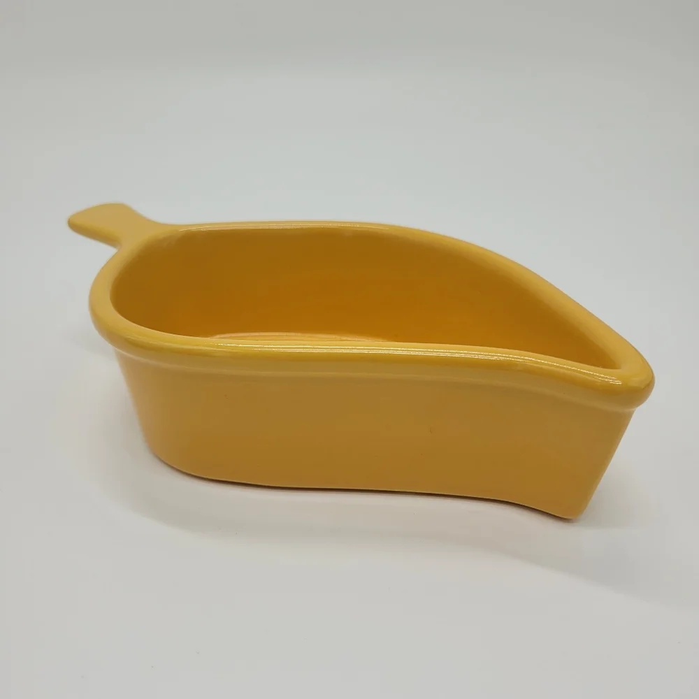 Chantal Leaf Bakeware Tabletop Decor Set Of 2 Leaves Yellow Rust Fall Autumn